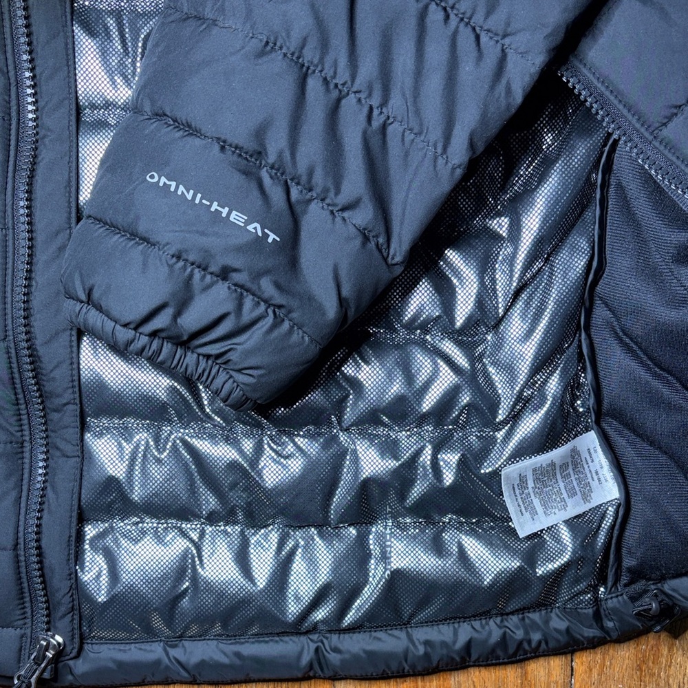 Columbia Black Jacket with Metallic Silver Lining - Picture 4 of 5